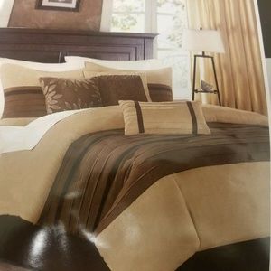 Bedding Queen Size Bed Set Poshmark